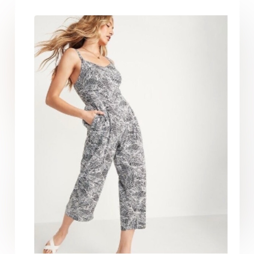 Women’s Black & White Printed Jumpsuit